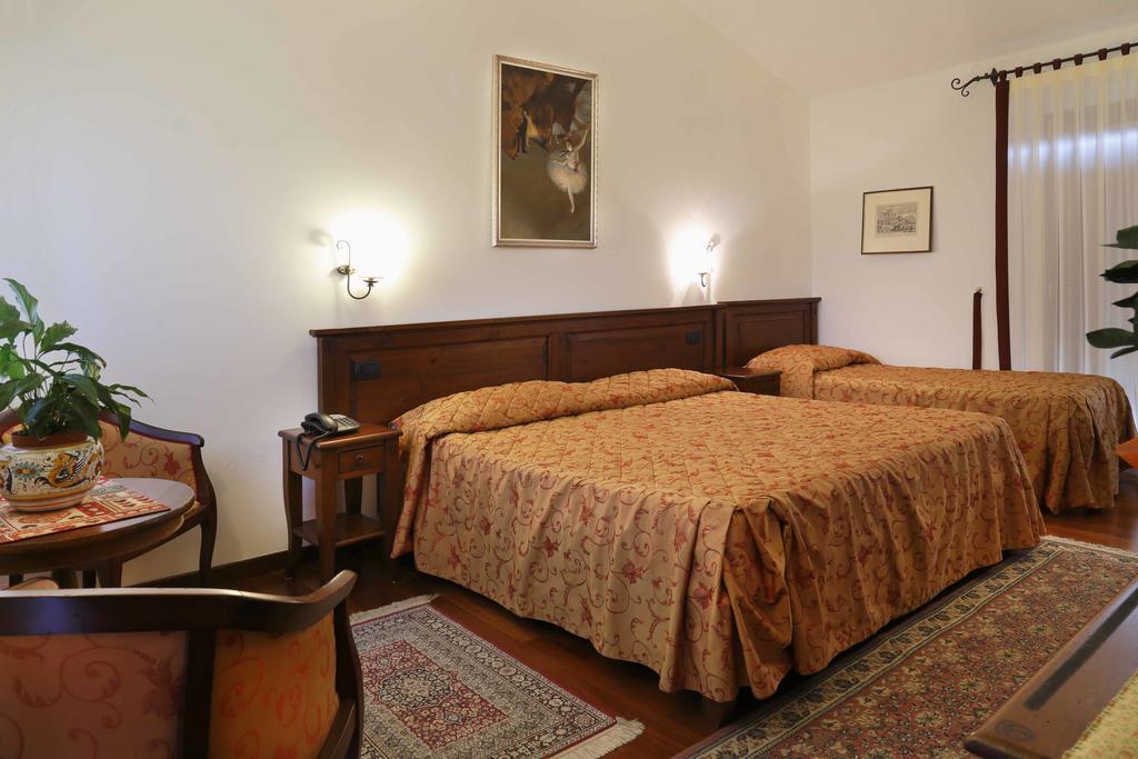 Colleverde Country House & Spa Urbino Bagian luar foto