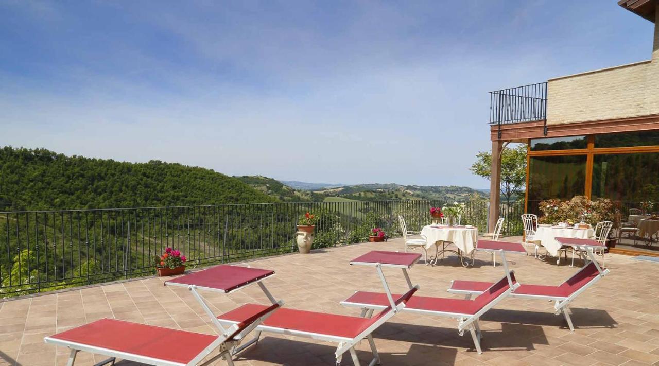 Colleverde Country House & Spa Urbino Bagian luar foto